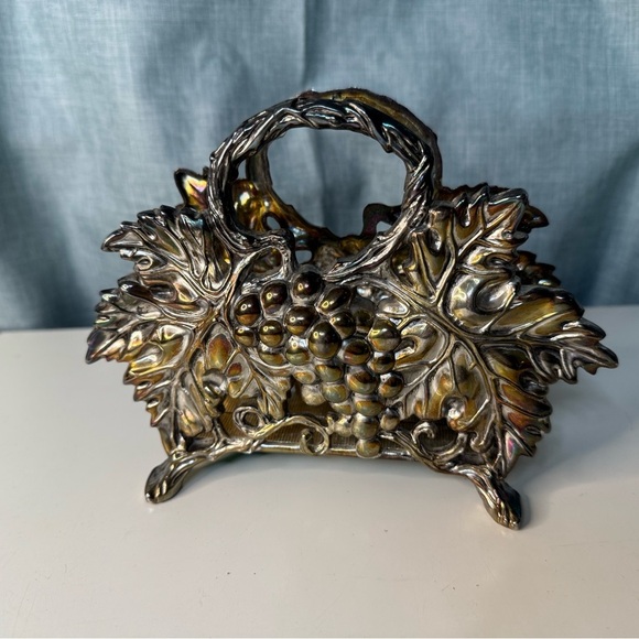Silver Kitchen Linen Napkin Holder with Intricate Design - Picture 1 of 9